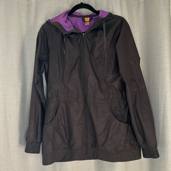 LUCY ACTIVEWEAR JACKET (M) - Picture 1 of 9